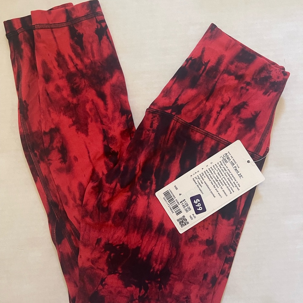 Lululemon Size 4 Aligns